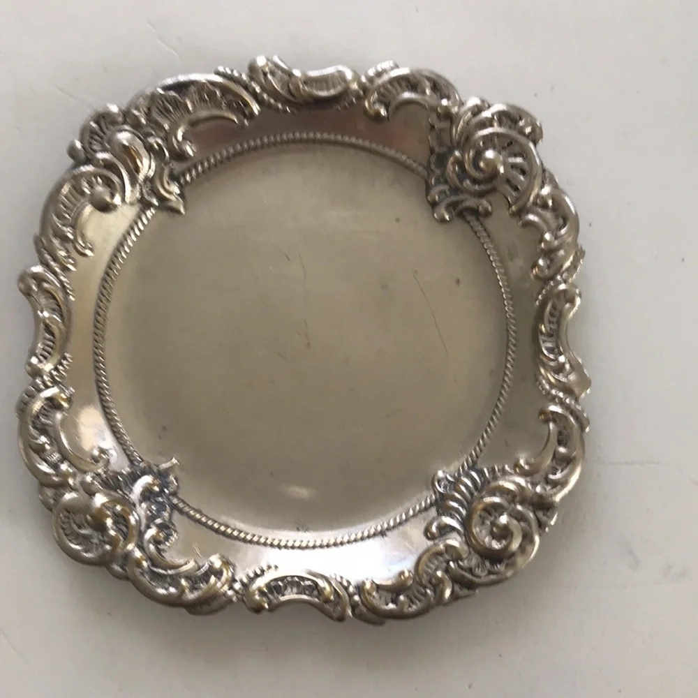 Antique Victorian Wilcox Salt Cellar and small plated tray - Picture 7 of 9